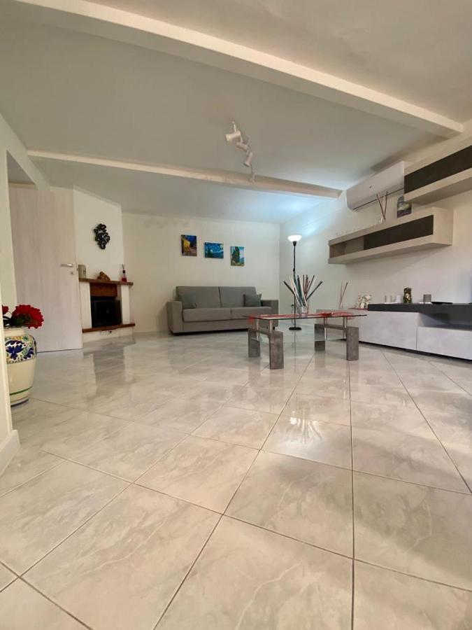 Sofi House-Appartamento In Villa Con Piscina Scafati Ngoại thất bức ảnh