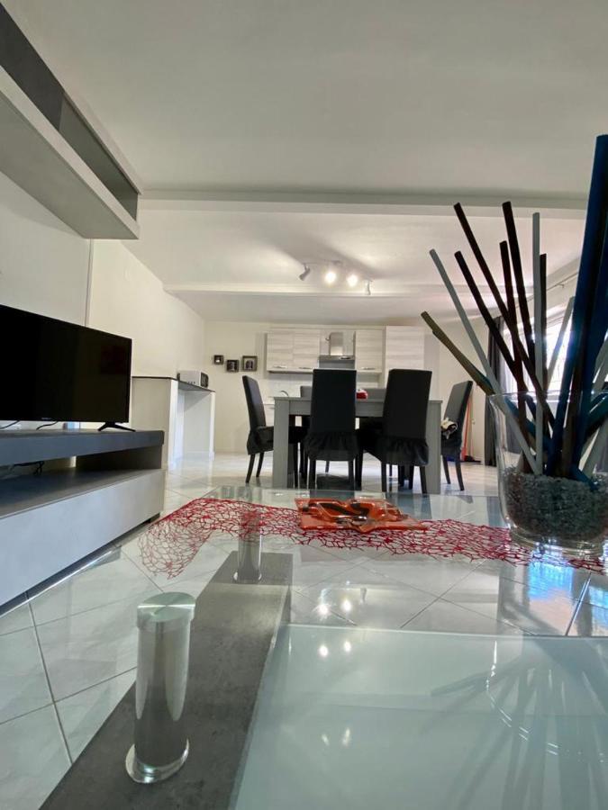 Sofi House-Appartamento In Villa Con Piscina Scafati Ngoại thất bức ảnh